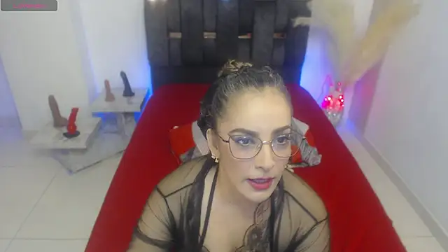 miyu charlotte online show from April 2026 02:17:01 AM