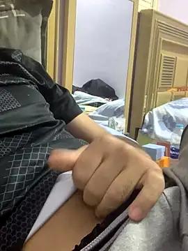 Snapshot of FlungBergenia chatting on October 2025 05:14:02 PM FlungBergenia online show from October 2025 05:14:02 PM