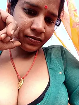 Snapshot of Hot_Seema83 chatting on October 2025 11:11:02 AM Hot Seema83 online show from October 2025 11:11:02 AM