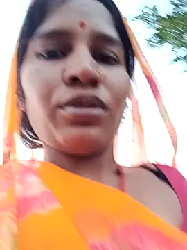 Snapshot of Hot_Seema83 chatting on October 2025 12:07:01 PM Hot Seema83 online show from October 2025 12:07:01 PM