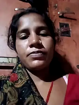 Snapshot of Hot_Seema83 chatting on October 2025 12:23:02 AM Hot Seema83 online show from October 2025 12:23:02 AM
