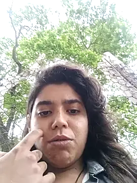 Maricamposs online show from November 2025 03:49:02 PM