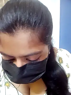 Reshma-Rani online show from October 2025 07:37:02 PM