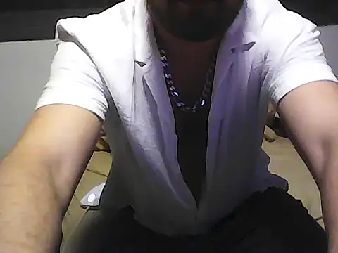 Snapshot of blondi4 chatting on December 2025 08:13:01 PM blondi4 online show from December 2025 08:13:01 PM