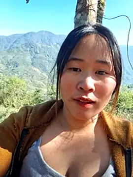 Snapshot of ALIENHR38 chatting on November 2025 06:02:01 AM ALIENHR38 online show from November 2025 06:02:01 AM