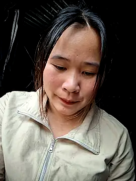 Snapshot of ALIENHR38 chatting on November 2025 01:20:02 AM ALIENHR38 online show from November 2025 01:20:02 AM