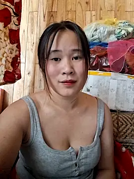 Snapshot of ALIENHR38 chatting on November 2025 12:31:02 PM ALIENHR38 online show from November 2025 12:31:02 PM