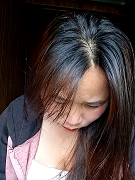 ALIENHR38 online show from April 2026 05:42:01 AM