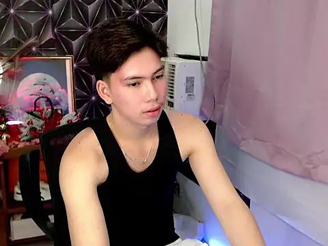 Snapshot of ursweet_jade chatting on November 2025 10:53:02 PM ursweet jade online show from November 2025 10:53:02 PM