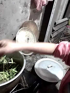 Snapshot of soope-00 chatting on October 2025 10:50:02 AM soope-00 online show from October 2025 10:50:02 AM