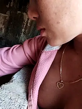 Snapshot of soope-00 chatting on November 2025 08:18:01 AM soope-00 online show from November 2025 08:18:01 AM