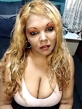 hemilynthomas2467 online show from December 2025 12:18:01 PM