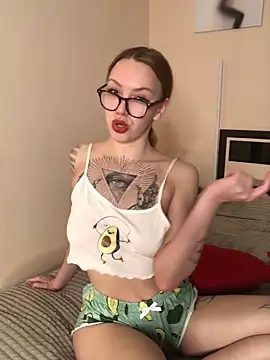 Amore Mia  online show from November 2025 07:07:01 AM