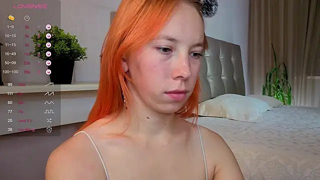 JuliannaWenger online show from September 2025 04:41:01 PM