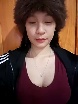 ChiecumBae online show from November 2025 12:44:01 AM