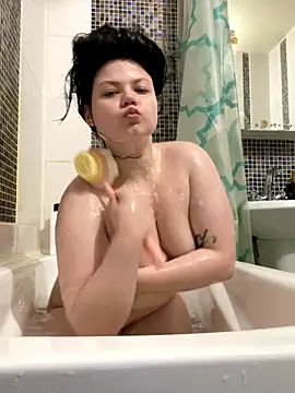 Snapshot of GoddessDarina chatting on October 2025 01:54:02 PM GoddessDarina online show from October 2025 01:54:02 PM