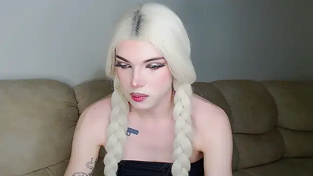 YourTrixie online show from January 2026 12:05:02 AM