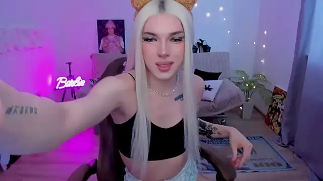 YourTrixie online show from February 2026 06:55:01 AM