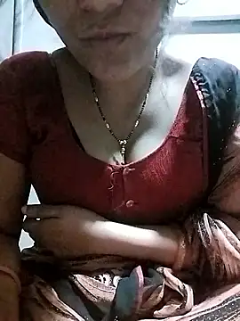 Hottestgirll online show from October 2025 07:36:01 PM