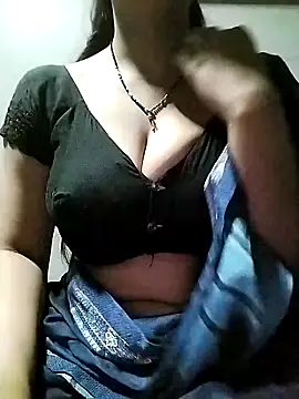 Hottestgirll online show from November 2025 08:23:02 PM