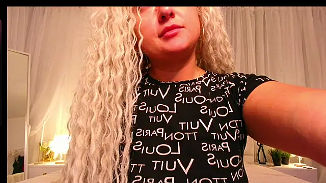 Lilit 1Love online show from September 2025 04:33:02 PM