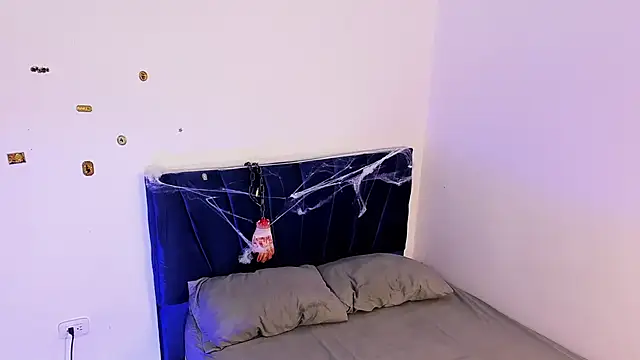 john mystic online show from October 2025 02:12:02 AM