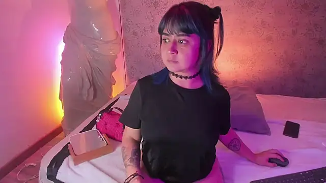 LylaVixxen online show from November 2025 06:02:01 AM