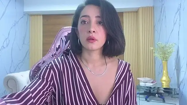 Snapshot of sara_lopez_s chatting on May 2026 02:07:01 PM sara lopez s online show from May 2026 02:07:01 PM