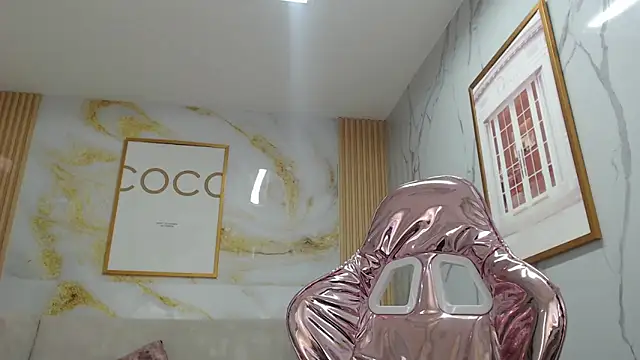 sara lopez s online show from September 2025 01:18:01 PM