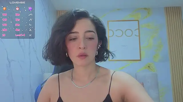 Snapshot of sara_lopez_s chatting on May 2026 01:33:02 PM sara lopez s online show from May 2026 01:33:02 PM