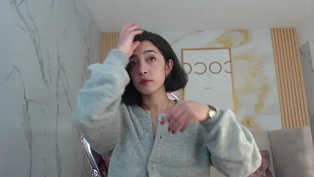 sara lopez s online show from October 2025 01:47:02 PM