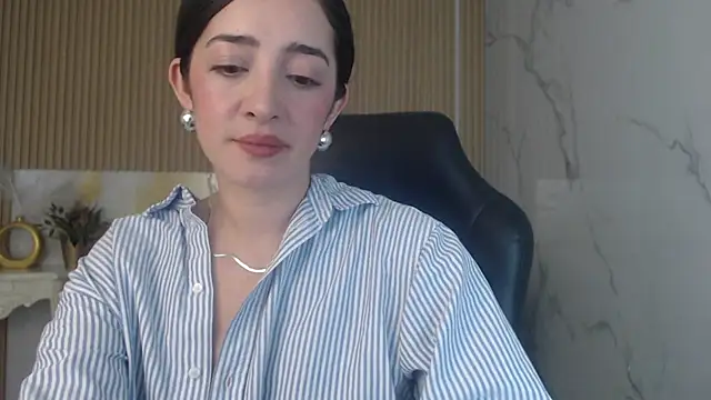 Snapshot of sara_lopez_s chatting on May 2026 01:59:02 PM sara lopez s online show from May 2026 01:59:02 PM