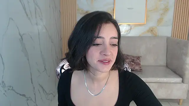 sara lopez s online show from October 2025 01:34:01 PM