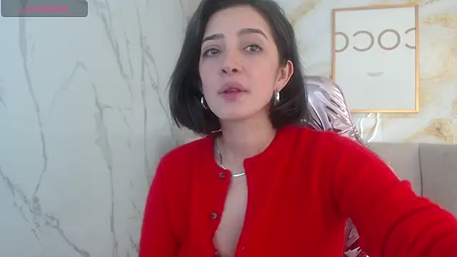 sara lopez s online show from October 2025 01:37:02 AM