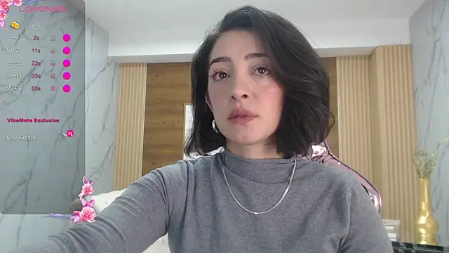 Snapshot of sara_lopez_s chatting on April 2026 02:11:01 PM sara lopez s online show from April 2026 02:11:01 PM