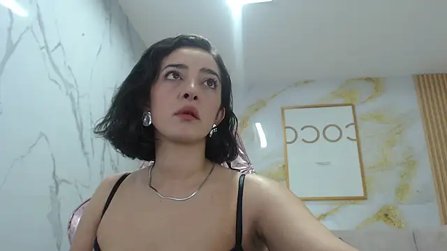 sara lopez s online show from September 2025 01:39:01 PM