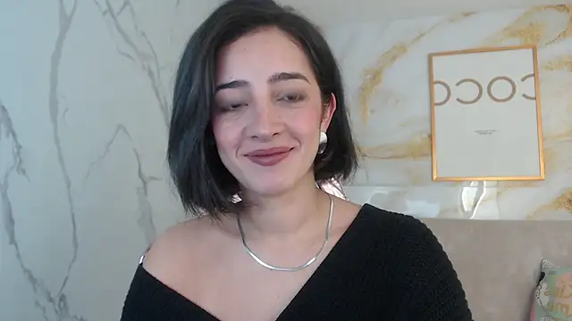 sara lopez s online show from October 2025 01:20:01 PM