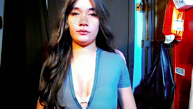 Tiffany Huge Tits online show from September 2025 02:27:01 PM