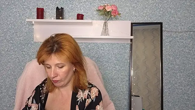 Elannaria online show from September 2025 04:47:02 PM