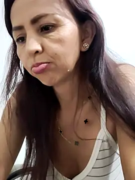 zaira spice online show from March 2026 11:17:01 PM