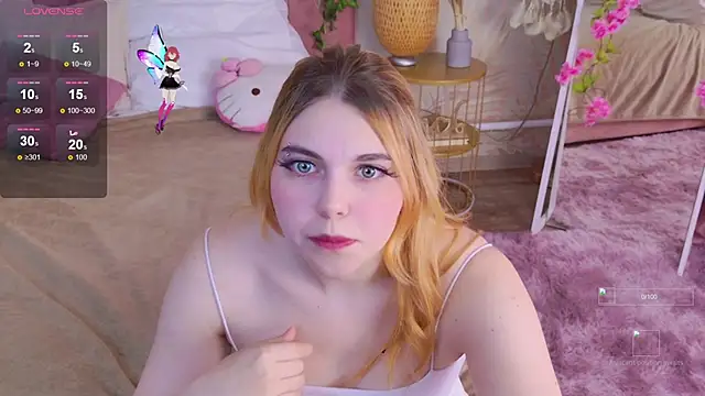 Snapshot of Evie_Vall chatting on September 2025 04:17:01 PM Evie Vall online show from September 2025 04:17:01 PM
