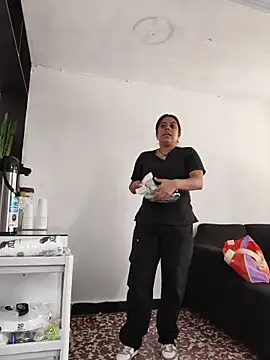 GabyMontenegro online show from February 2026 05:57:02 PM