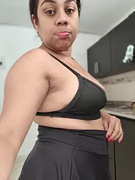 GabyMontenegro online show from April 2026 06:25:02 PM