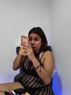 GabyMontenegro online show from February 2026 01:19:01 PM