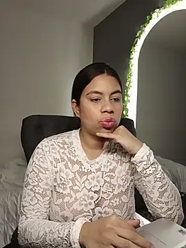 GabyMontenegro online show from November 2025 12:09:01 PM