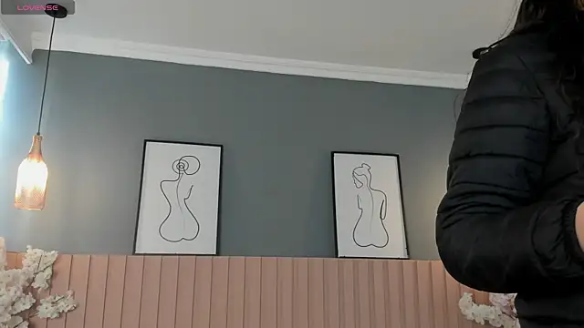 Mila Hank  online show from February 2026 12:05:02 PM