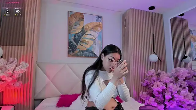 Mila Hank  online show from March 2026 12:17:02 PM