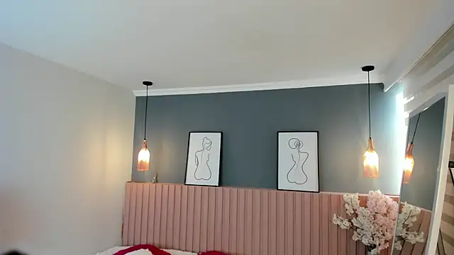 Mila Hank  online show from February 2026 12:16:01 PM