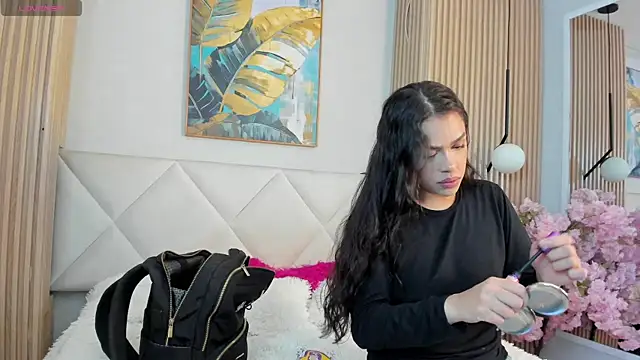 Mila Hank  online show from April 2026 11:14:02 AM