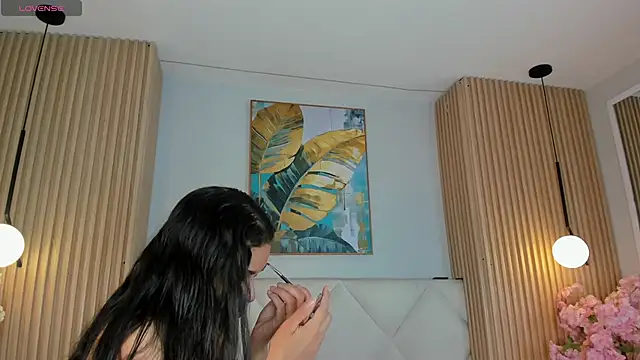 Mila Hank  online show from May 2026 12:26:02 PM